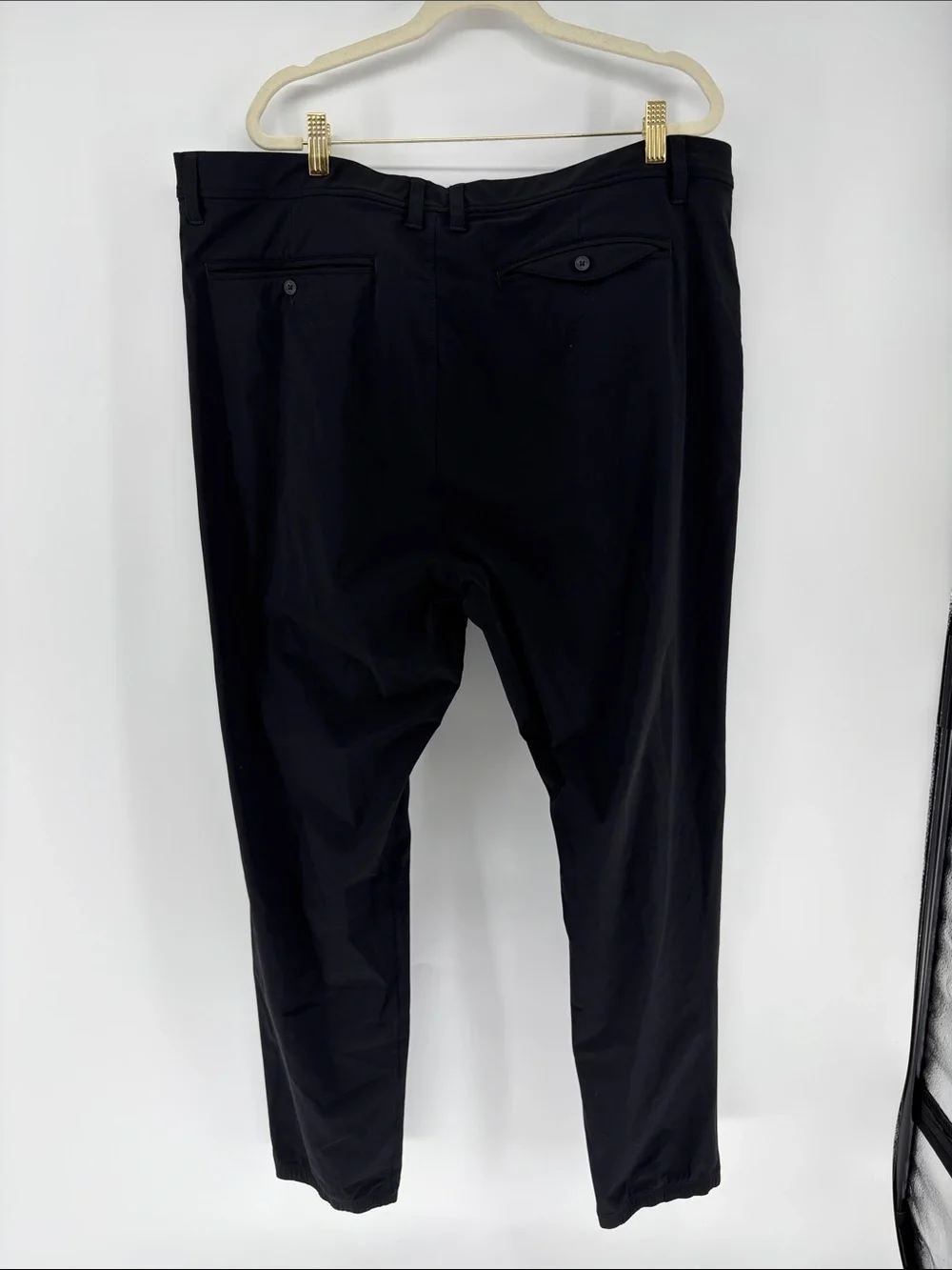 RHONE sleek black